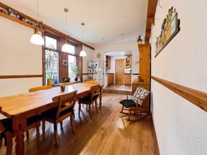 Photo 11- click for photo gallery